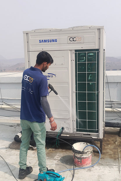 ACES Expert Cleaning Outdoor Unit Of DVM VRF System