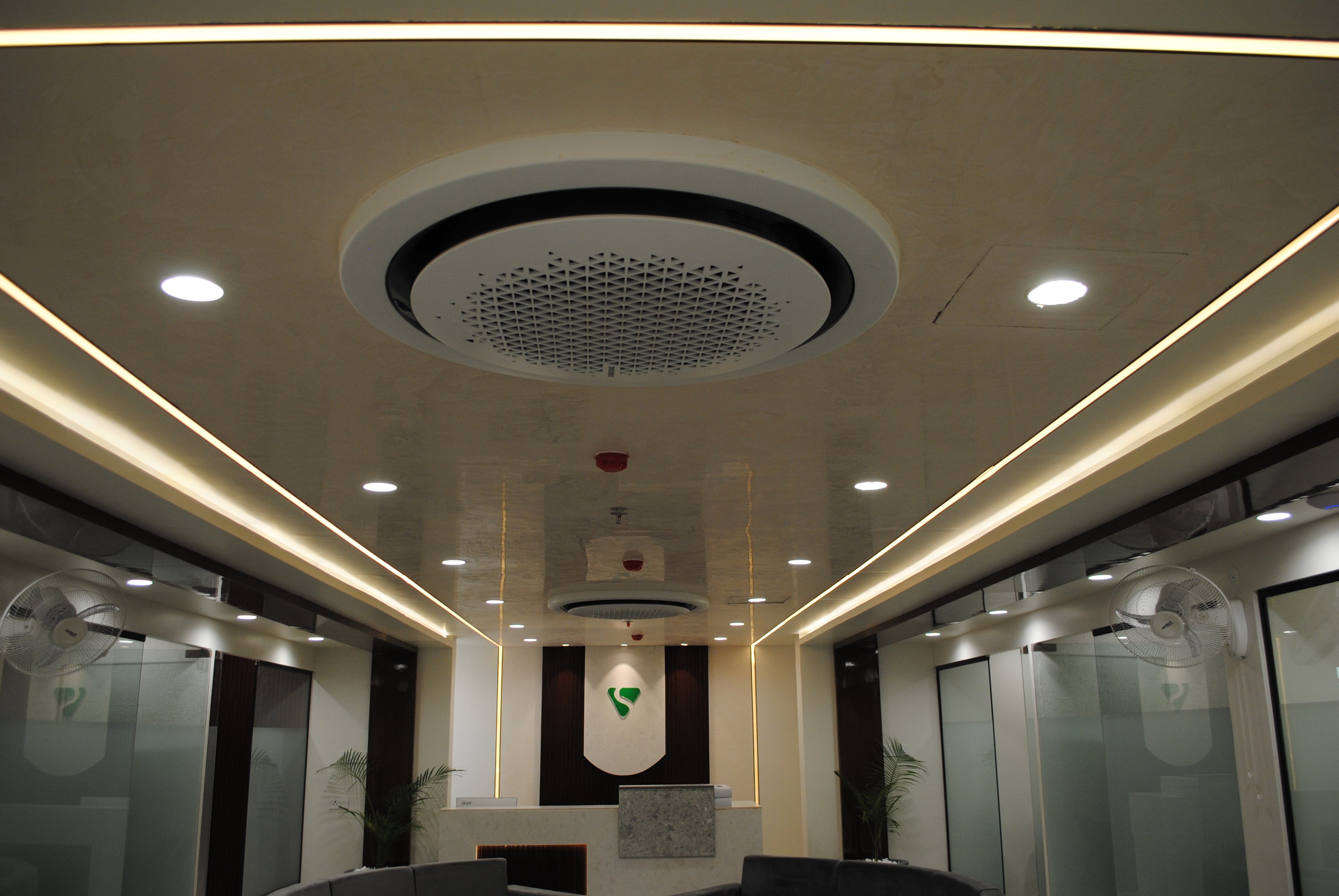 Samsung 360 round cassette ac installed in clinic waiting area